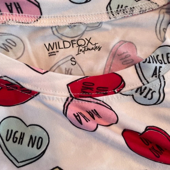 WILDFOX CANDY HEARTS PRINT OVERSIZED SLEEP T SHIRT IN WHITE Small - Picture 2 of 9